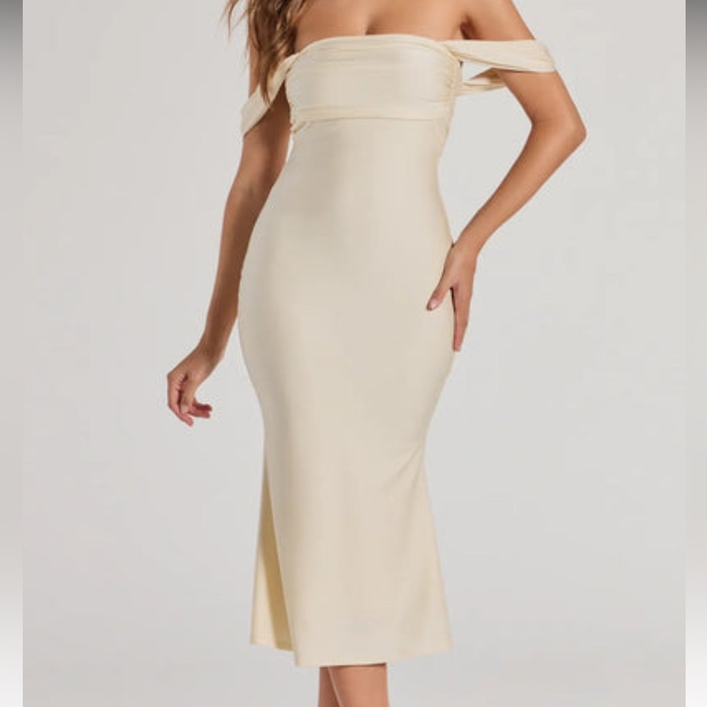 Windsor Exceptional Off-The-Shoulder Flared Midi Dress
